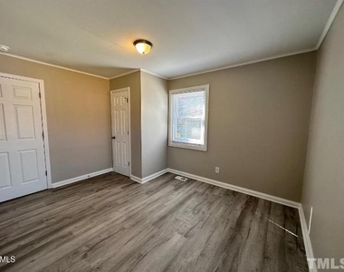 2704 Cartier Drive - Photo Thumbnail 4