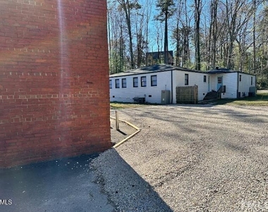 2704 Cartier Drive - Photo Thumbnail 9