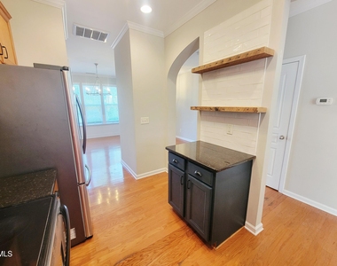 6058 Viking Drive - Photo Thumbnail 11