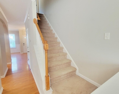 6058 Viking Drive - Photo Thumbnail 20