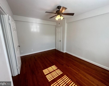205 E Glebe - Photo Thumbnail 11