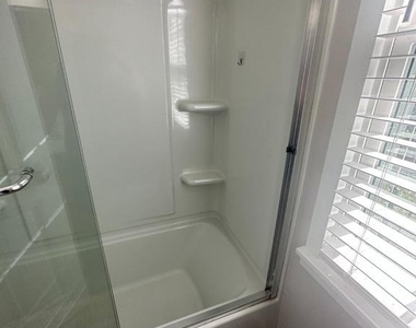 205 E Glebe - Photo Thumbnail 14
