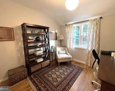 3824 Jay Avenue - Photo Thumbnail 6