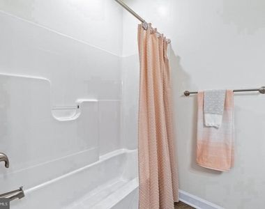 3204 Rowen Court - Photo Thumbnail 11