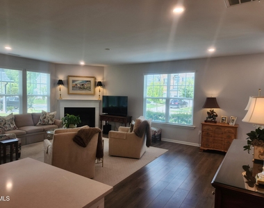 2331 Big Sky Lane - Photo Thumbnail 32