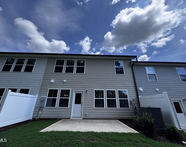 205 Broomside Avenue - Photo Thumbnail 15
