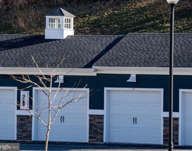 3301 Rowen Court - Photo Thumbnail 20