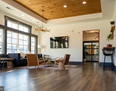 8308 Hudson Court - Photo Thumbnail 23