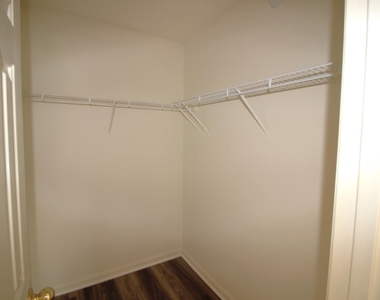 2010 Wolfmill Drive - Photo Thumbnail 8