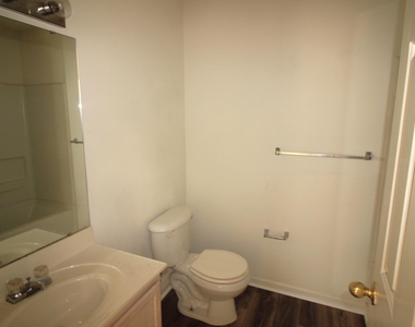 2010 Wolfmill Drive - Photo Thumbnail 12