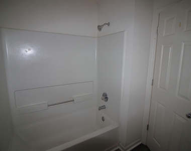 2010 Wolfmill Drive - Photo Thumbnail 10
