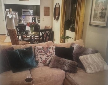 932 Pine Street - Photo Thumbnail 2