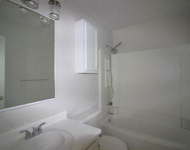 2833 Seclusion Court - Photo Thumbnail 10