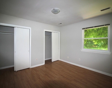 2833 Seclusion Court - Photo Thumbnail 7