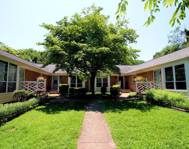 2833 Seclusion Court - Photo Thumbnail 1