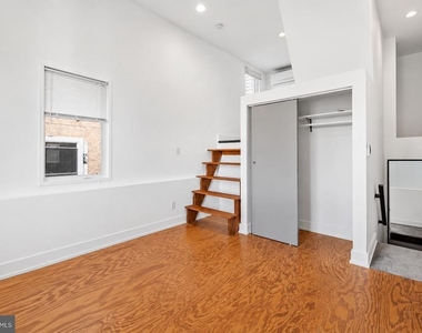 1345 E Berks Street - Photo Thumbnail 20