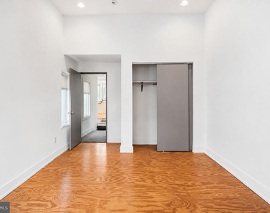 1345 E Berks Street - Photo Thumbnail 16