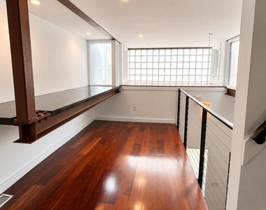 1345 E Berks Street - Photo Thumbnail 8
