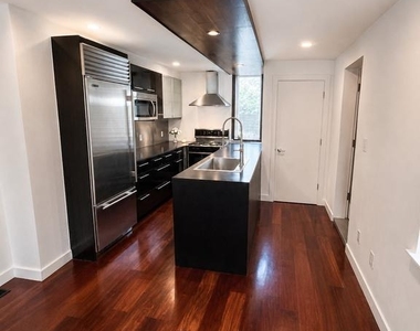 1345 E Berks Street - Photo Thumbnail 4