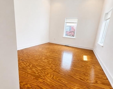1345 E Berks Street - Photo Thumbnail 22