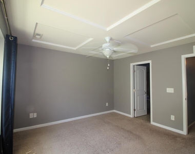 73 Pocono Drive - Photo Thumbnail 7