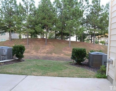 73 Pocono Drive - Photo Thumbnail 13
