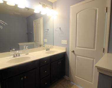 73 Pocono Drive - Photo Thumbnail 8