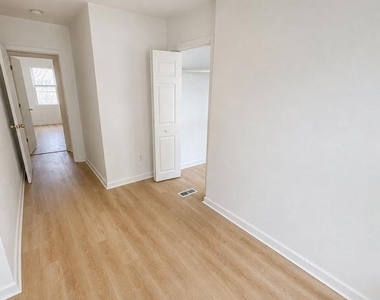 2669 Sepviva Street - Photo Thumbnail 9