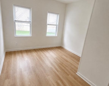 2669 Sepviva Street - Photo Thumbnail 11
