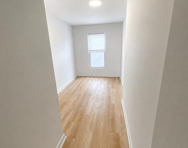 2669 Sepviva Street - Photo Thumbnail 15
