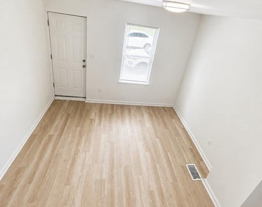 2669 Sepviva Street - Photo Thumbnail 3