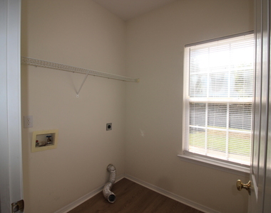 8439 Haines Creek Lane - Photo Thumbnail 7