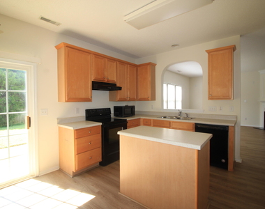 8439 Haines Creek Lane - Photo Thumbnail 4