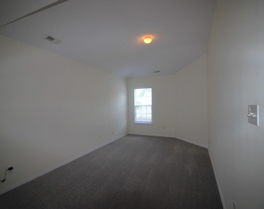 8439 Haines Creek Lane - Photo Thumbnail 8