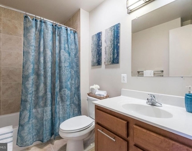 1200 Walnut Street - Photo Thumbnail 12
