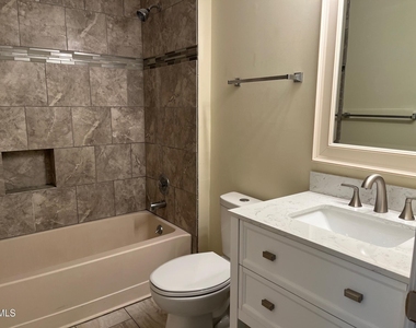 1829 Fox Sterling Drive - Photo Thumbnail 11