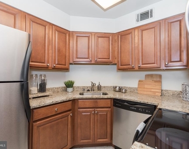 2031 Chancellor Street - Photo Thumbnail 9