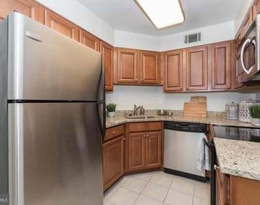 2031 Chancellor Street - Photo Thumbnail 8