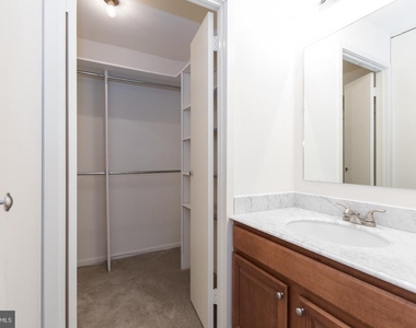 2031 Chancellor Street - Photo Thumbnail 15