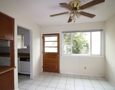 2333 Champion Court - Photo Thumbnail 3