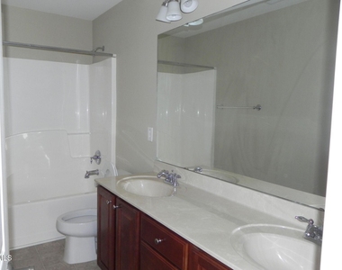 217 Butterbiggins Lane - Photo Thumbnail 10