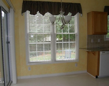 207 Cove Creek Drive - Photo Thumbnail 8