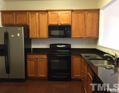 300 Dyersville Drive - Photo Thumbnail 2