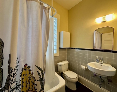 2200 Hope Street - Photo Thumbnail 14