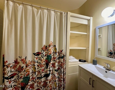 2200 Hope Street - Photo Thumbnail 20