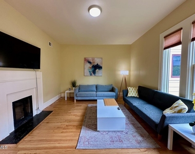 2200 Hope Street - Photo Thumbnail 3