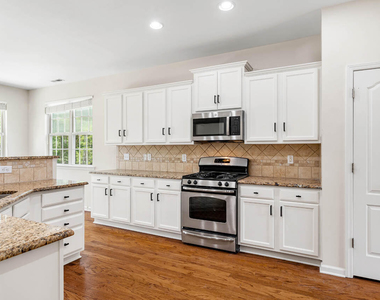 453 Sandy Whispers Place - Photo Thumbnail 5
