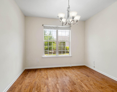 453 Sandy Whispers Place - Photo Thumbnail 16