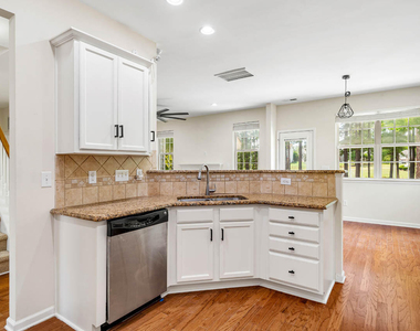 453 Sandy Whispers Place - Photo Thumbnail 8