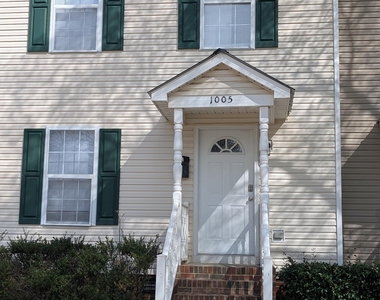1005 Shades Place - Photo Thumbnail 1
